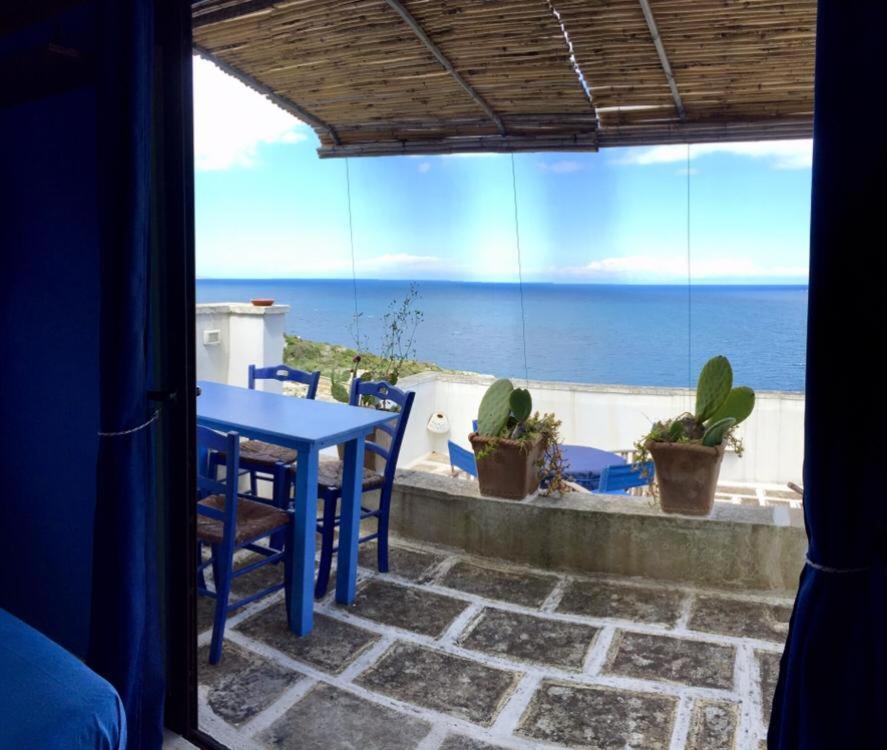 BLU SUITE COTTAGE SUL MARE e SWIMMING POOL Tricase Exterior foto