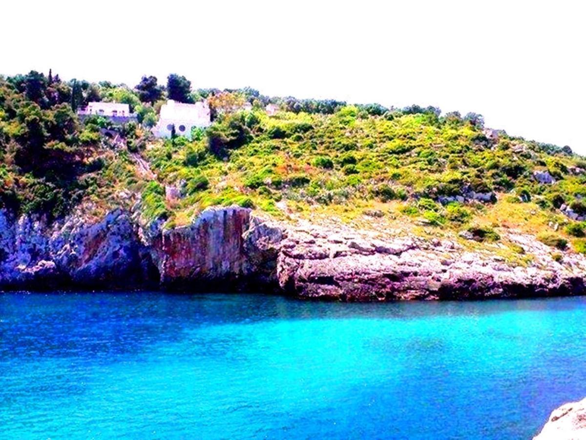 BLU SUITE COTTAGE SUL MARE e SWIMMING POOL Tricase Exterior foto