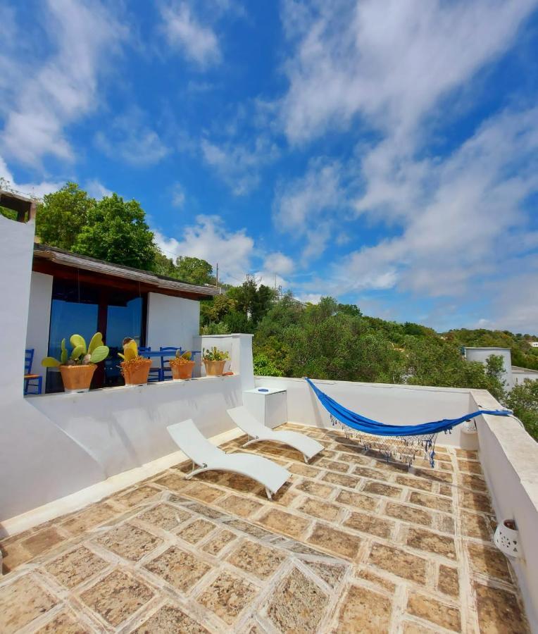 BLU SUITE COTTAGE SUL MARE e SWIMMING POOL Tricase Exterior foto