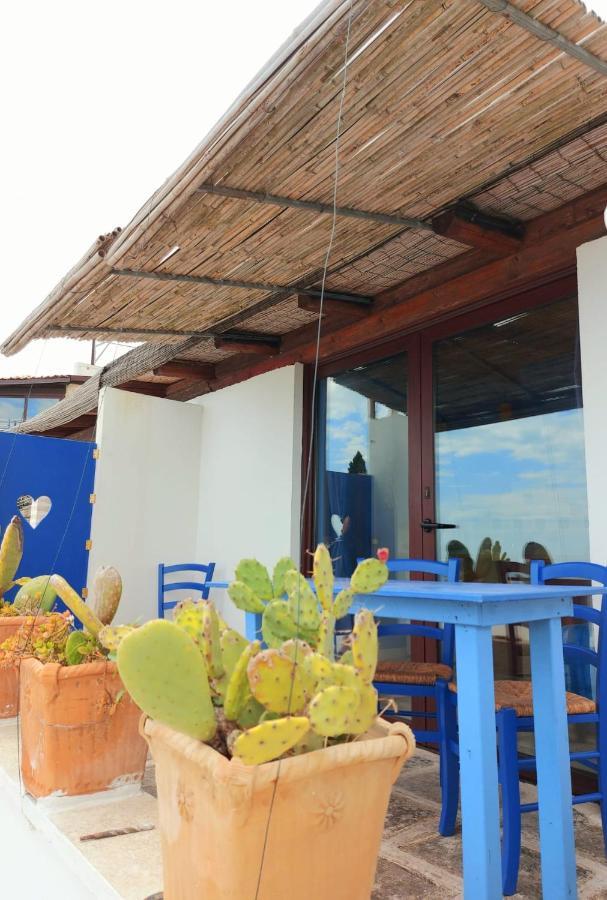 BLU SUITE COTTAGE SUL MARE e SWIMMING POOL Tricase Exterior foto