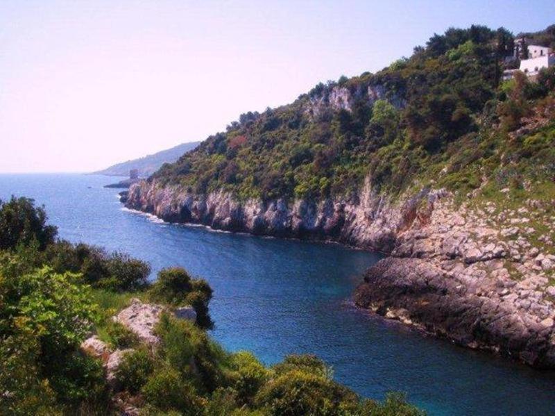 BLU SUITE COTTAGE SUL MARE e SWIMMING POOL Tricase Exterior foto